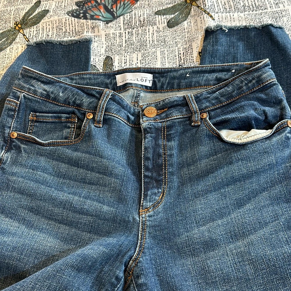 Great condition loft curvy skinny jeans